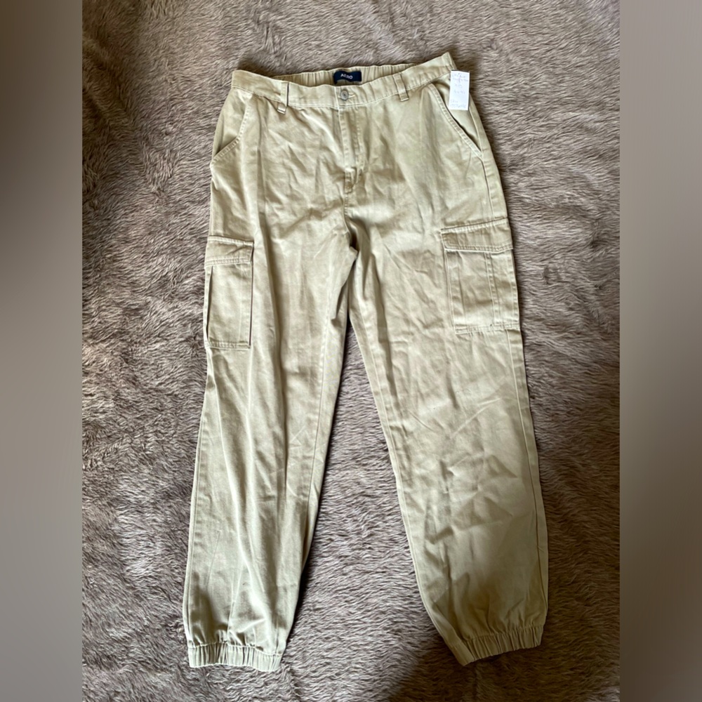 Women’s High Rise Cargo Joggers ( XL )